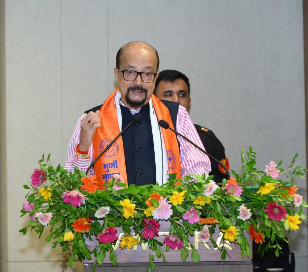 मोबाइल और डिजिटल एडिक्शन से बचें, मानव बुद्धि ही सर्वोच्च है: राज्यपाल रमेन डेका 1002240934