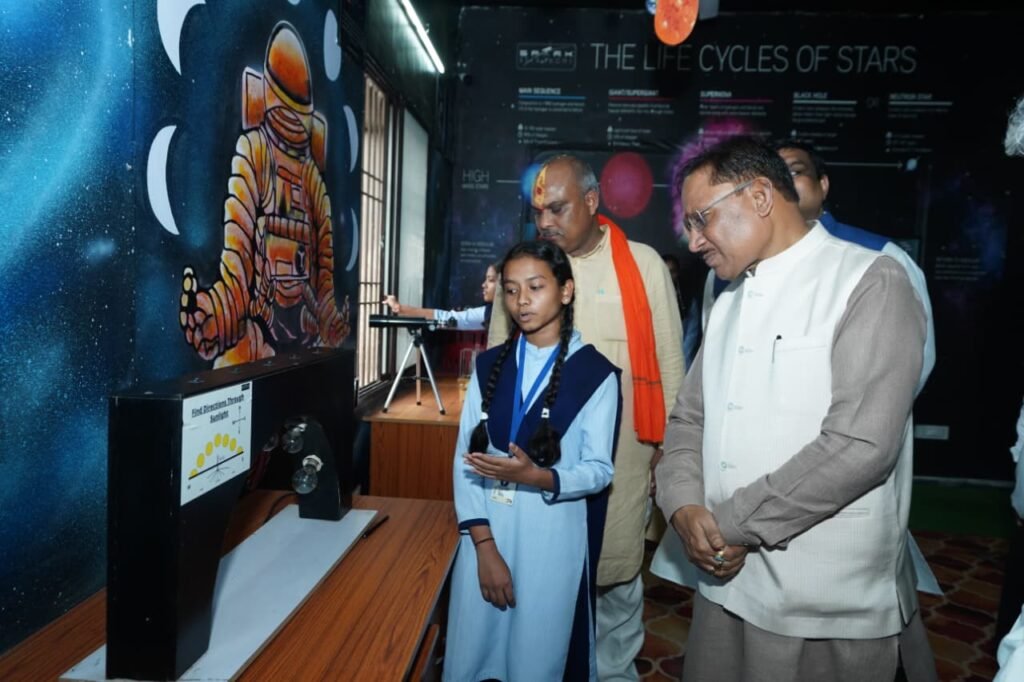नई पीढ़ी का भविष्य संवारना हमारी सबसे बड़ी जिम्मेदारी : मुख्यमंत्री विष्णुदेव साय 1002247653